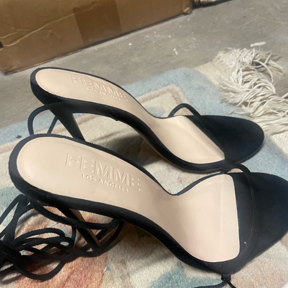 FEMME LA barely there lace up heels - Picture 5 of 11